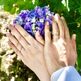 【RosettE(ロゼット)の口コミ】 二人で決めていた予算と価格があった事と、シンプルながらも男女ともに斜…