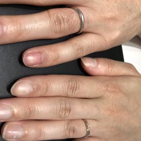 【4℃ BRIDAL(ヨンドシーブライダル)の口コミ】 たくさんリングを見ましたが、男性用のデザインがシンプルなものが多かっ…