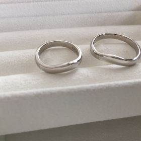 【MIKIMOTO(ミキモト)の口コミ】 シンプルでありながら華やかさ・気品のあるこのデザインに出会った瞬間、…