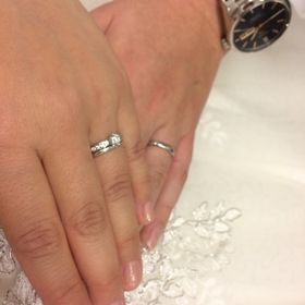 【ティファニー(Tiffany & Co.)の口コミ】 婚約指輪がティファニーだったため、結婚指輪も同じブランドでそろえるこ…