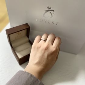 【BAUM(バーム)の口コミ】 ナチュラルベーシックな指輪です。リング部分の打ち込みに手作りの暖かみ…