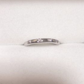 【宝寿堂(ほうじゅどう)の口コミ】 理想は沢山ありましたが、1番に婚約指輪を重ね付けをすること重要視してい…