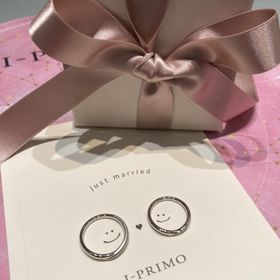 【アイプリモ(I-PRIMO)の口コミ】 緩いV字がかかっていて個性がありつつ、シンプルなデザインに惹かれ、購入…