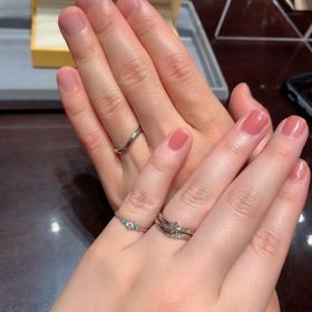 【ケイウノ ブライダル(K.UNO BRIDAL)の口コミ】 自分と彼にに似合うか似合わないかが1番の決め手だった。
価格も大事だっ…