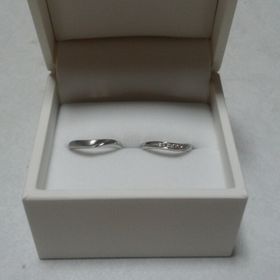 【MILK&Strawberry(ミルクアンドストロベリー)の口コミ】 婚約指輪もMILK＆Strawberryのものを購入し、とても気に入っていたので結…