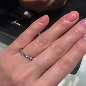 【ティファニー(Tiffany & Co.)の口コミ】 全部の面にダイヤが付いているため輝きはとてもある。でも一つ一つが露出…