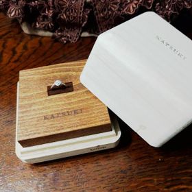 【KATSUKI(カツキ)の口コミ】 見た瞬間、一目惚れでした。色んなタイプの指輪を試着させていただいたこ…