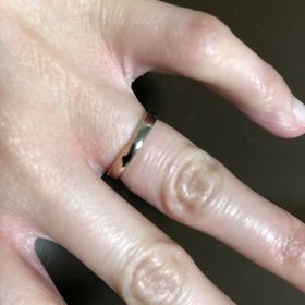 【ケイウノ ブライダル(K.UNO BRIDAL)の口コミ】 私はシンプルが好みですが、彼は変わったデザインにしたいとのことだった…