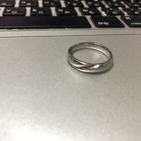【LUCIE(ルシエ)の口コミ】 素材とデザイン、価格のバランスがよく太い指輪が良かったため太くした時…