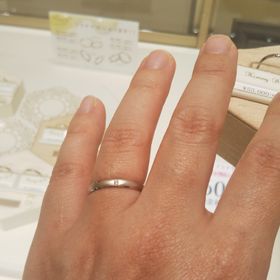 【insembre(インセンブレ)の口コミ】 プラチナで11万くらいの予算で結婚指輪を探していました。大体探したとこ…