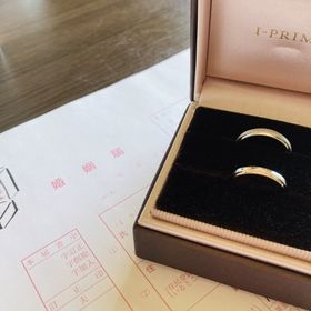 【アイプリモ(I-PRIMO)の口コミ】 色々な指輪を試着させてもらいましたが、シンプルだけども、なおかつ可愛…