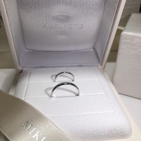 【MIKIMOTO(ミキモト)の口コミ】 つけ心地がダントツに軽くて良かったです。
V字にするか石付きにするのか…