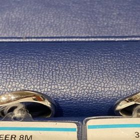 【銀座ダイヤモンドシライシの口コミ】 アクアニーナという指輪のデザインが気に入りました。
ダイヤの輝きに品が…