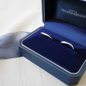 【銀座ダイヤモンドシライシの口コミ】 結婚指輪は男性側もつけ心地の良いものを探していました。Starryは女性側…