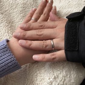 【ティファニー(Tiffany & Co.)の口コミ】 ストレートのタイプと迷い何度も試しましたが、ごん太の指でもいくらか綺…