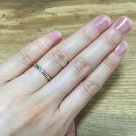 【insembre(インセンブレ)の口コミ】 私達が選んだのはＩＮＳ02ＤＰＴ
スッキリしたシンプルなデザインで、素材…