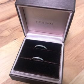 【アイプリモ(I-PRIMO)の口コミ】 婚約指輪と重ね付けした時に、形がすごく綺麗だったことに加えて、賢者が…
