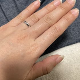 【insembre(インセンブレ)の口コミ】 デザインが可愛いです！ダイヤがななめに入っていてオシャレでキラキラし…