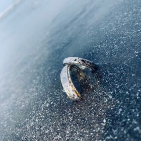 【ラウレア(Laulea)の口コミ】 ハワイアンジュエリーがいいなと2人で話していました。デザインを2人で決…