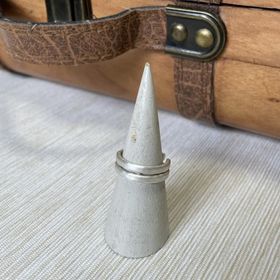 【renri(レンリ)の口コミ】 なかなか都合が合わず店舗に指輪を見に行く時間もなく、どうしようかと探…