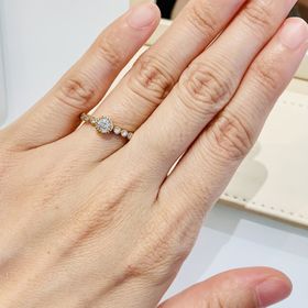 【CHER LUV(シェールラブ)の口コミ】 アンティーク調でデザイン性が高く、めちゃくちゃ可愛い指輪でした。
一般…