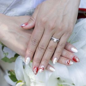 【宝寿堂(ほうじゅどう)の口コミ】 まず、石が大きい！派手好きなわたしにはぴったりの指輪を、宝寿堂さんで…