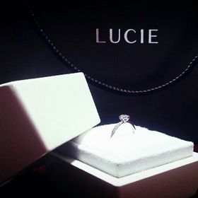 【LUCIE(ルシエ)の口コミ】 最初、俄の指輪と悩んだのですが、デザイン・価格ともにルシエにしました…