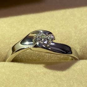 【ichi(イチ)の口コミ】 今まで見たことのないデザインで、シンプルだけどインパクトがあり、注文…