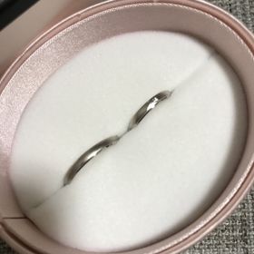 【insembre(インセンブレ)の口コミ】 デザインがシンプルでとても可愛かったのと、装着している人をあまり見か…