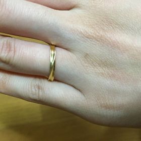 【ジュエリーツツミ(JEWELRY TSUTSUMI)の口コミ】 旦那が選んでくれました！

シンプルな感じとてもよかったです

指輪はプ…