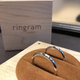 【ringram(リングラム)の口コミ】 プラチナで2,5mmのシンプルなデザインにしました。甲丸で作りました。他に…