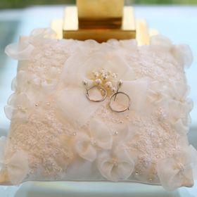 【STAR JEWELRY(スタージュエリー)の口コミ】 二人が納得できるデザイン・価格だったこと。
あと、結婚する前に主人にも…