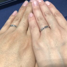 【銀座ダイヤモンドシライシの口コミ】 デザインが可愛く気に入ったことと、また信頼のおけるブランドのために生…