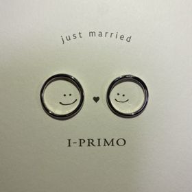 【アイプリモ(I-PRIMO)の口コミ】 つけ心地にこだわって決めました。
また、新婦のダイヤの輝きもポイントで…