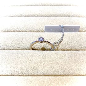 【TRECENTI(トレセンテ)の口コミ】 各社HPで検討しました。トレセンテさんの指輪に決めた理由としては、つけ…