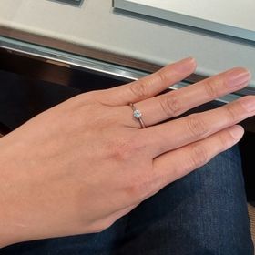 【アイプリモ(I-PRIMO)の口コミ】 シンプルでオーソドックスなデザインです。ダイヤモンドに向かってアーム…