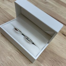 【SWEET BLUE DIAMOND(スウィートブルーダイヤモンド)の口コミ】 指輪のデザインはとても迷ったのですが、どれも選ぶには難しいぐらいでし…