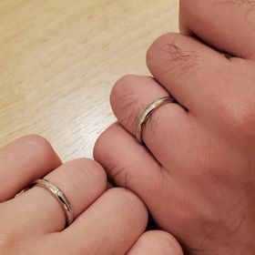 【GALA JEWELRY(ガラジュエリー)の口コミ】 あまりギラギラしたリングは普段の服装に合わないので、シンプルなものを…