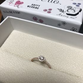 【we do.(ウィドゥ)の口コミ】 出会った瞬間からデザインに一目惚れでした！
店頭で何種類も見比べたので…