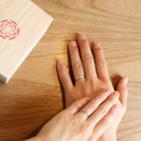 【出雲結(いずもゆい)の口コミ】 色々な指輪をつけてみて形やデザインが似合ったものを探して色々とつけて…