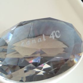 【canal4℃(カナルヨンドシー)の口コミ】 シンプルでスッキリしている所です。指輪の裏にはお互いの誕生石を入れる…