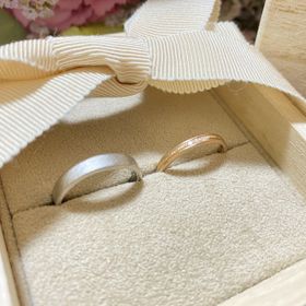 【YUKA HOJO(ユカホウジョウ)の口コミ】 ダイヤの入ったものが良かったのですが、主張しすぎないものが良かったの…