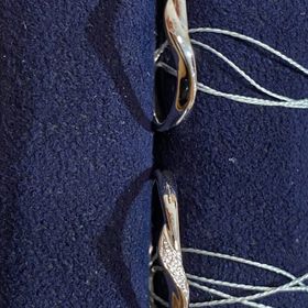 【BIJOUPIKO(ビジュピコ)の口コミ】 細めでつけていても違和感なく、ダイヤモンドの下部分が丸みが帯びている…