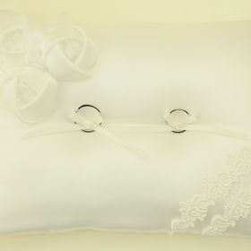 【俄(にわか)の口コミ】 シンプルなデザインが欲しいなお店に行きました。具体的にこのブランドが…