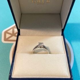 【GALA JEWELRY(ガラジュエリー)の口コミ】 二人で話し合った結果、いつも身に着ける結婚指輪は海外ブランドなどのも…