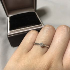 【アイプリモ(I-PRIMO)の口コミ】 私は、ウェーブがかったデザインがよかったのですが、
両サイドに入ってい…