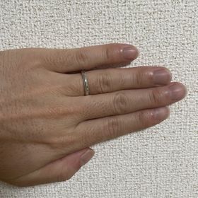 【銀座ダイヤモンドシライシの口コミ】 クローバー型のシークレットストーンが入れられる点。
ダイヤモンドを入れ…