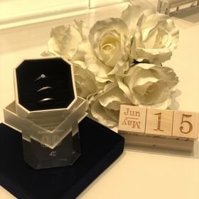 【4℃ BRIDAL(ヨンドシーブライダル)の口コミ】 それぞれ二人に似合うデザインということで、ウエーブ型を選ぶ事にしまし…