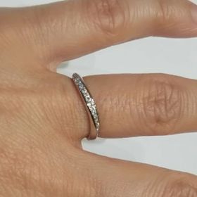 【4℃ BRIDAL(ヨンドシーブライダル)の口コミ】 ウェーブタイプのマリッジリングを探しておりWEBで見つけて来店し試着して…