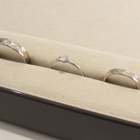 【William-LennyDiamond(ウィリアム・レニー・ダイヤモンド)の口コミ】 結婚記念日に指輪洗浄にお店に伺ったらまさかのサプライズでした！
全く想…